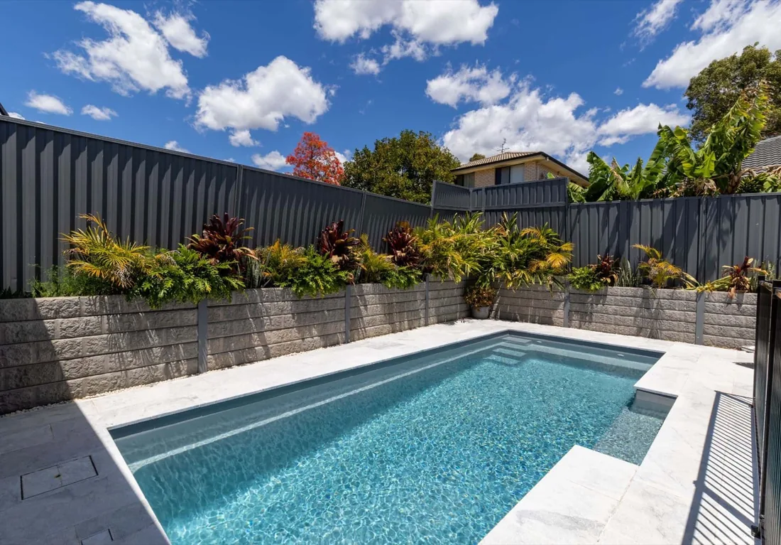 A Oasis 7 fibreglass pool in Grey Spice