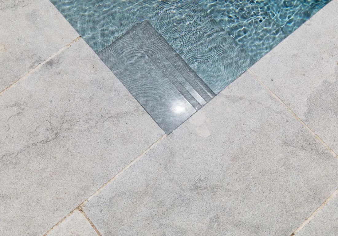A Oasis 7 fibreglass pool in Grey Spice